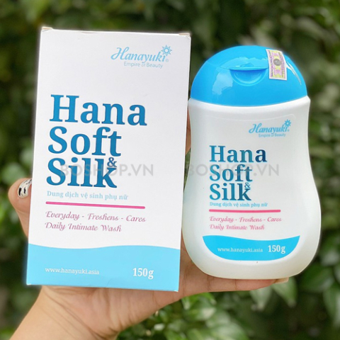 Dung Dịch Vệ Sinh Phụ Nữ Hanayuki Hana Soft Silk Màu Xanh 150g